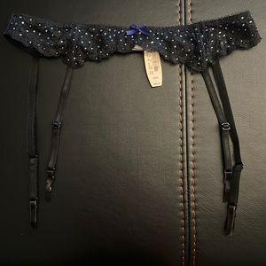 Victoria's Secret Lace Rhinestones Garter Belt